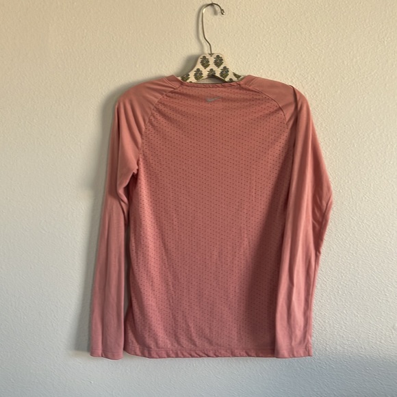 Nike Dri-fit Long Sleeve - Picture 5 of 5